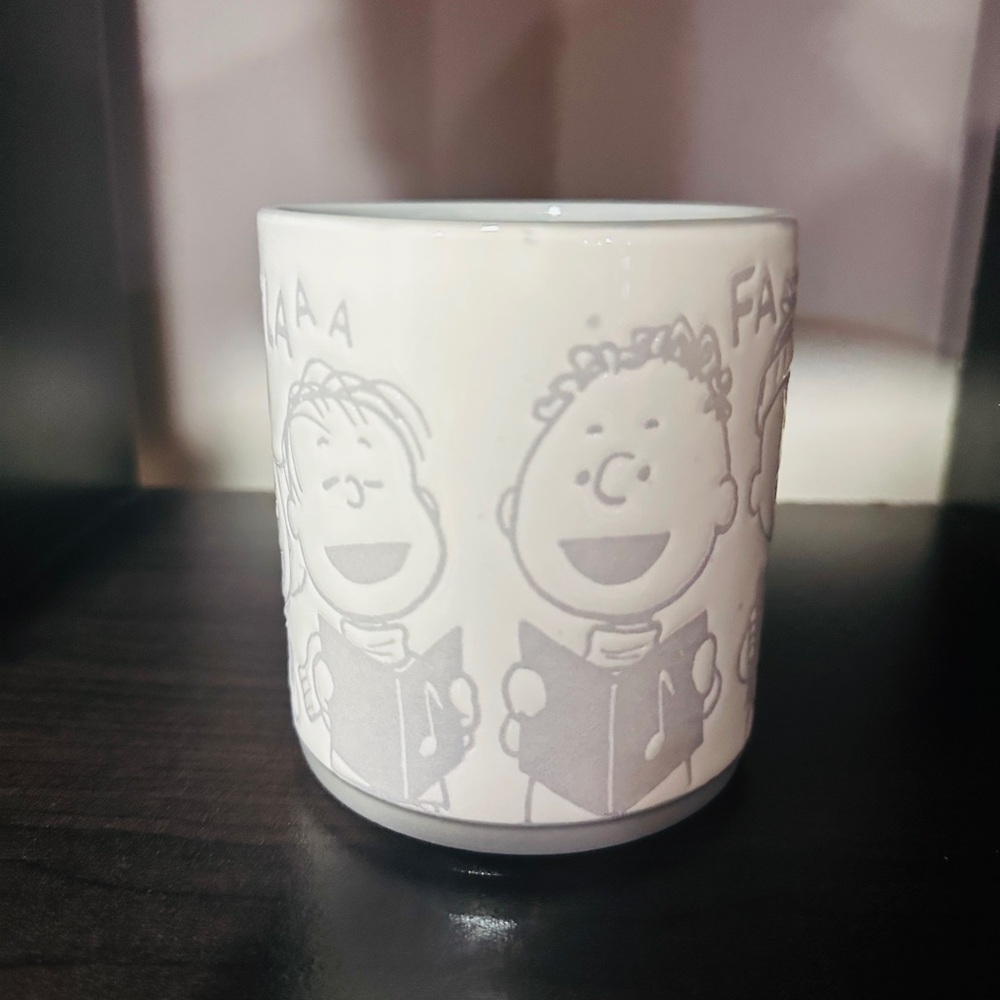 Peanuts Holiday Caroling Mug - Picture 2 of 3